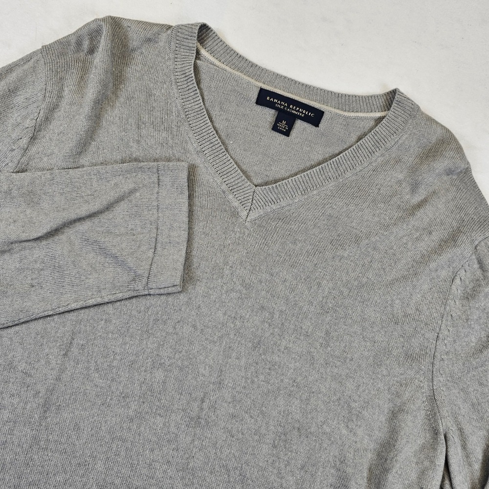 Banana Republic Mens Silk Cashmere V-Neck Sweater Grey Medium